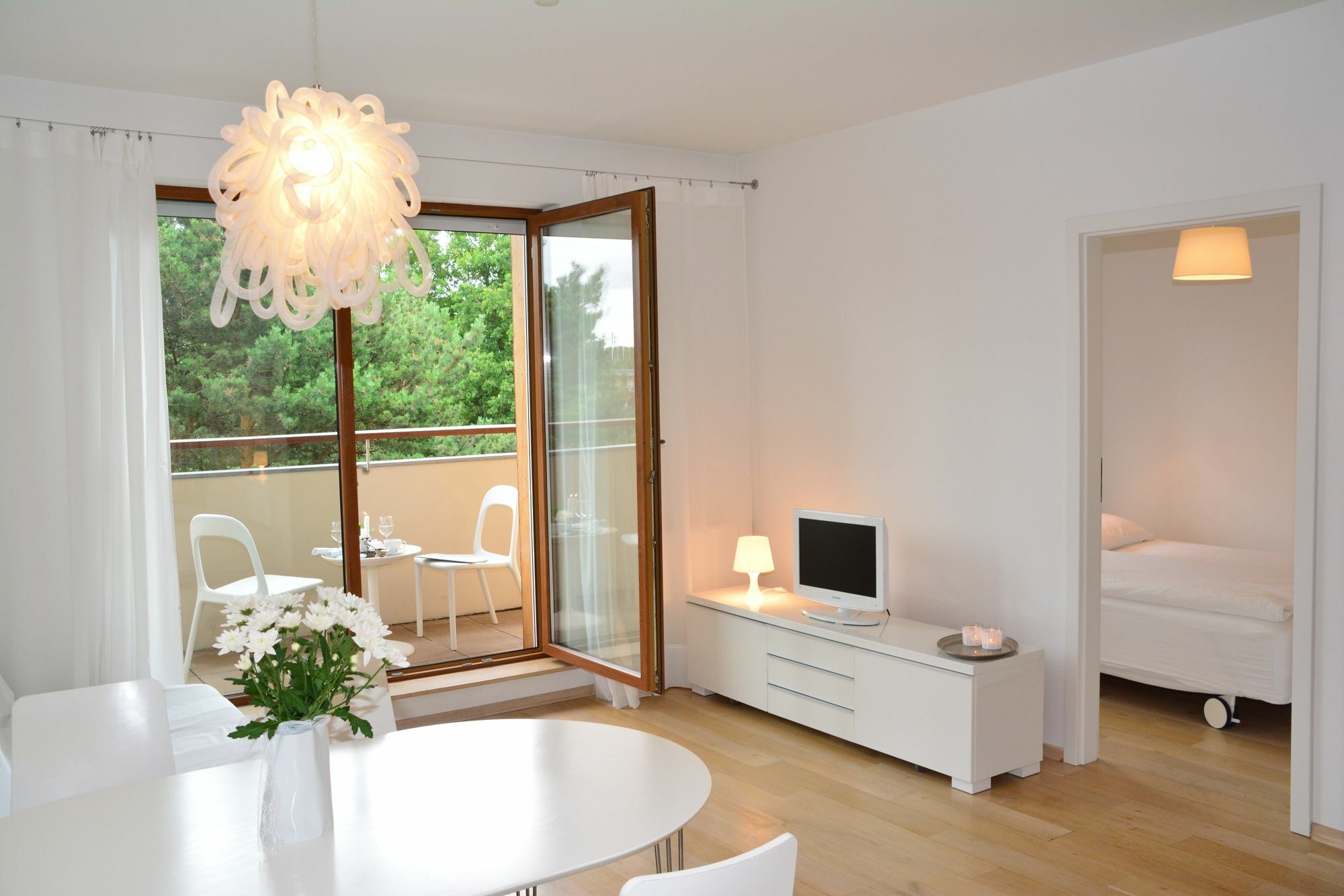 Apartament Pod Sosnami Ustka Esterno foto